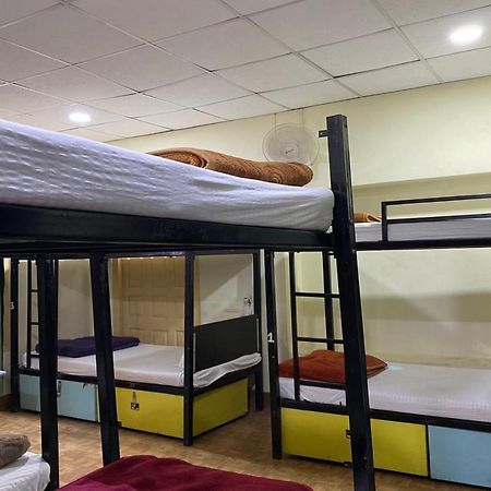 Vagabond Stay Hostel 바라나시 외부 사진