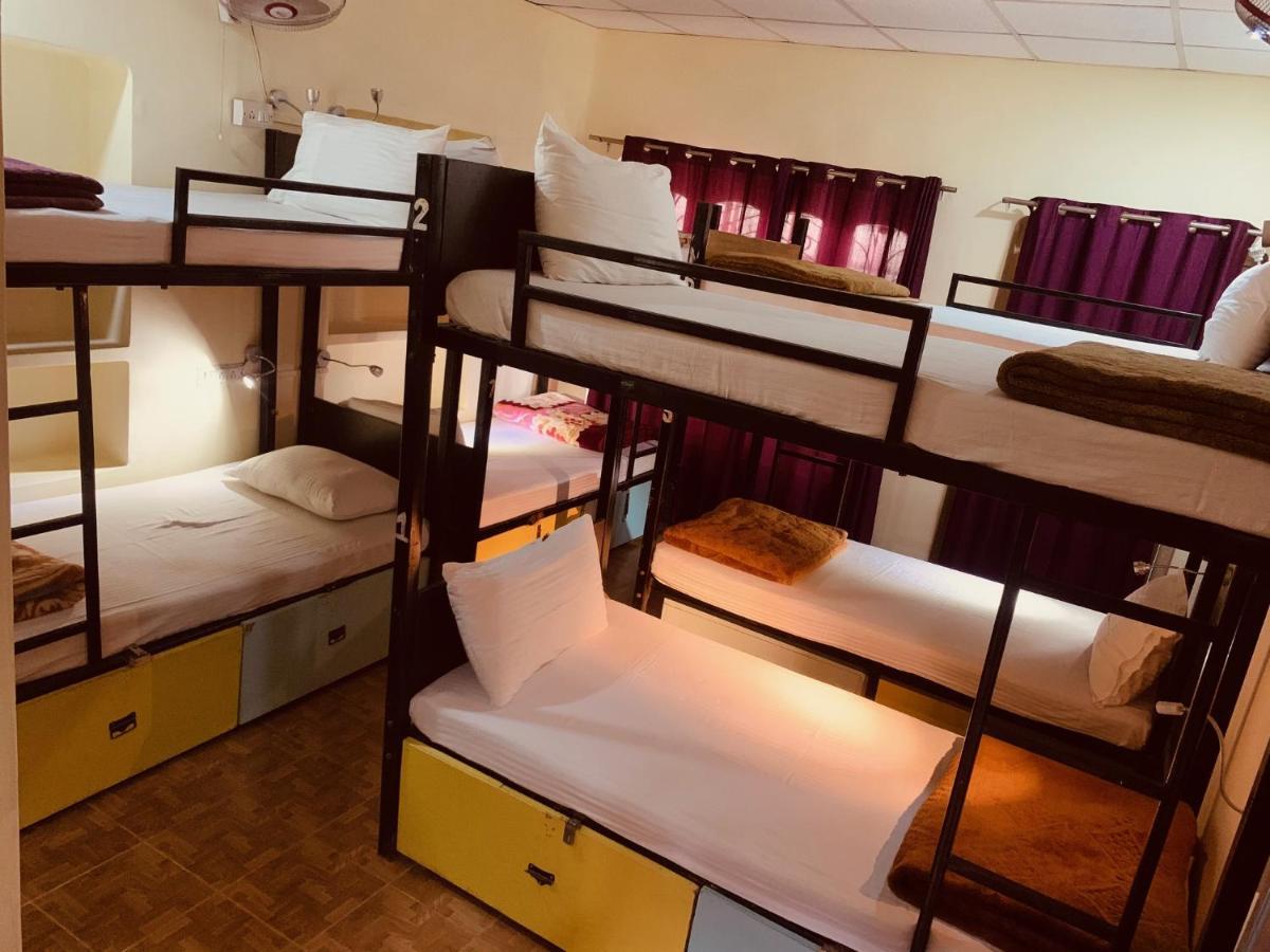 Vagabond Stay Hostel 바라나시 외부 사진