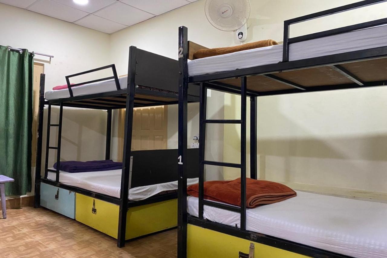 Vagabond Stay Hostel 바라나시 외부 사진