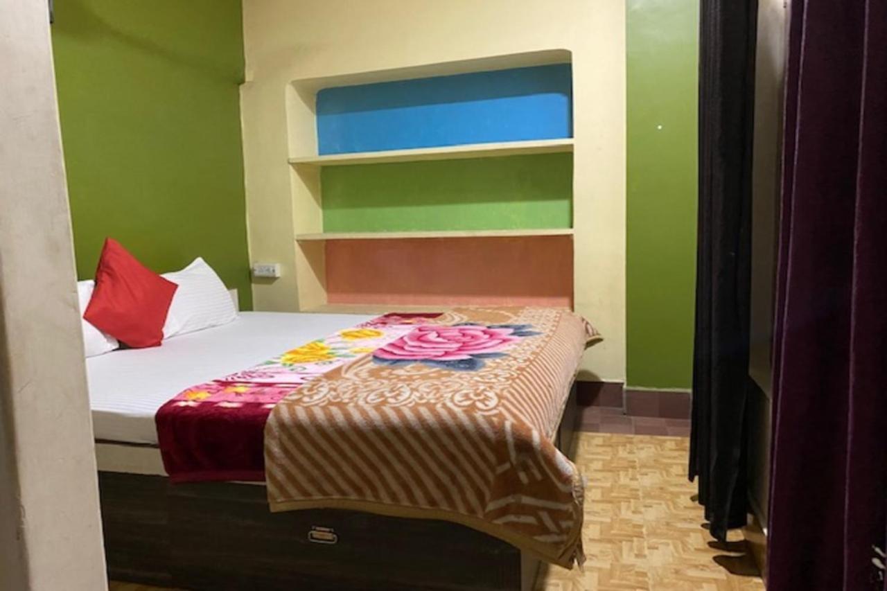 Vagabond Stay Hostel 바라나시 외부 사진