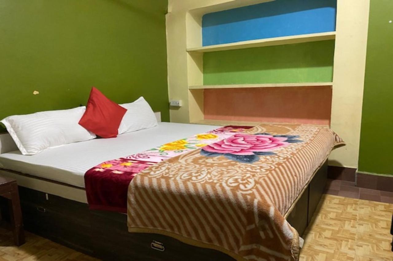 Vagabond Stay Hostel 바라나시 외부 사진