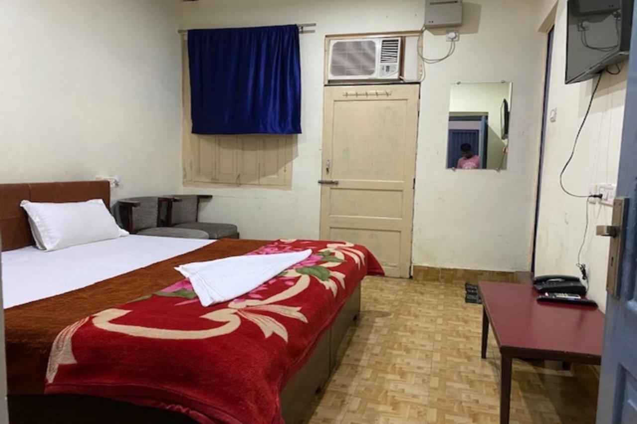 Vagabond Stay Hostel 바라나시 외부 사진