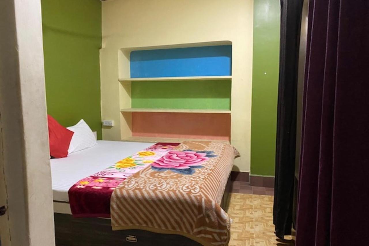 Vagabond Stay Hostel 바라나시 외부 사진
