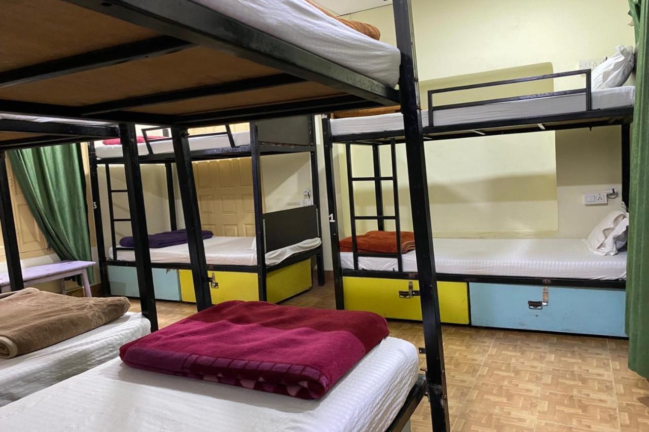Vagabond Stay Hostel 바라나시 외부 사진
